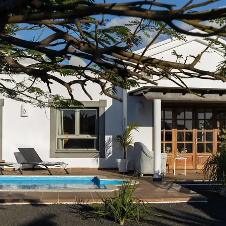 Mo Luxury Heated Pool Villa *