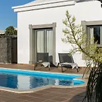 Mo Luxury Heated Pool Villa *