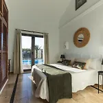 빌라 Mo Luxury Heated Pool