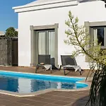 فيلة Mo Luxury Heated Pool *