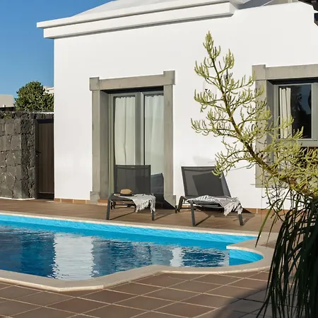 Mo Luxury Heated Pool * Playa Blanca