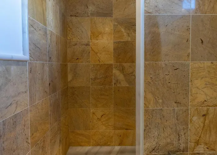 فيلة Mo Luxury Heated Pool *